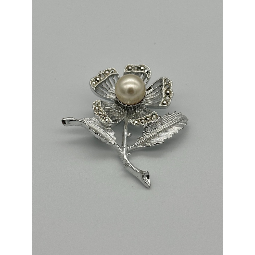 Sarah Coventry Silver Tone Pearl Flower Brooch Vintage Marcasite Pin